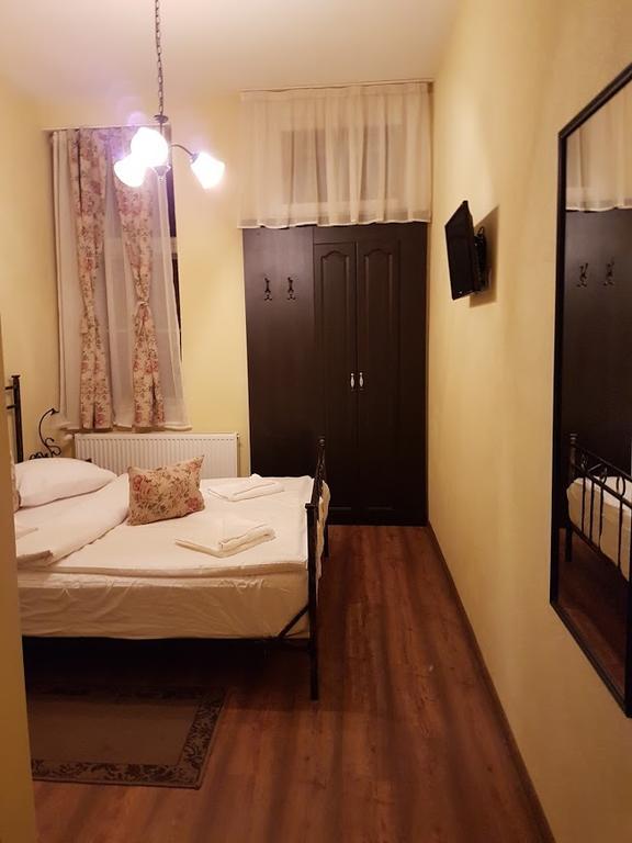 Apartament Square *